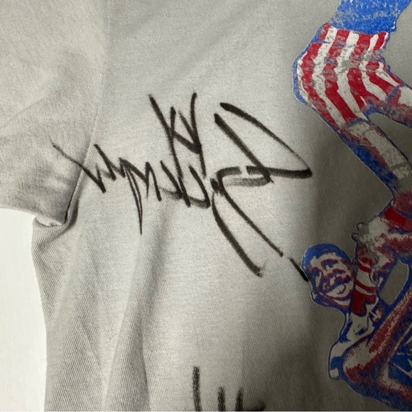 Harlem Globetrotters unisex American classic T-shirt size M with four signatures - Picture 9 of 11